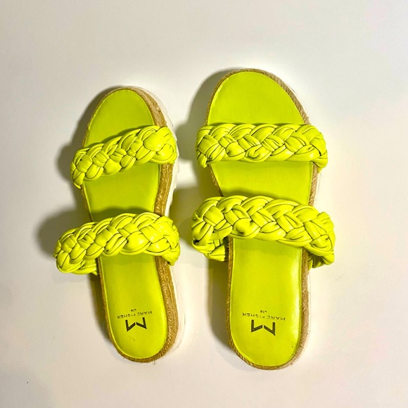 Green Marc Fisher Sandals - Picture 3 of 3